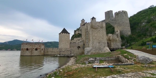 CETATEA GOLUBAC